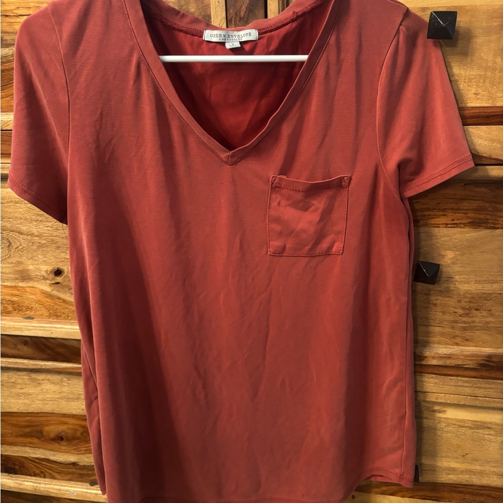 Green Envelope Red Short Sleeve V-Neck Tee